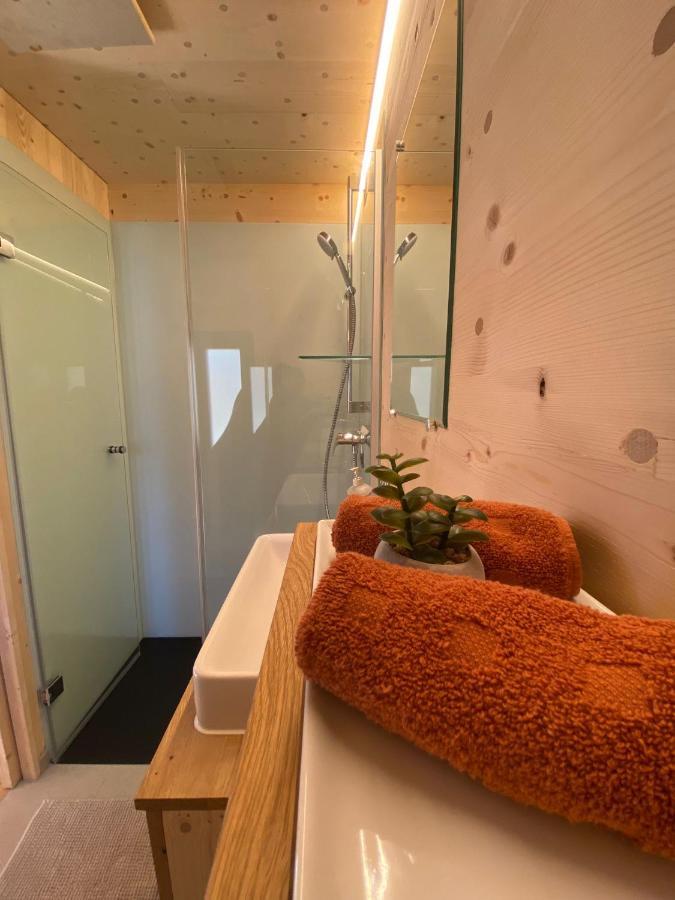 Unique Tiny Eco Lodges With Gorgeous Views To Jungfrau Massiv Interlaken Exterior photo