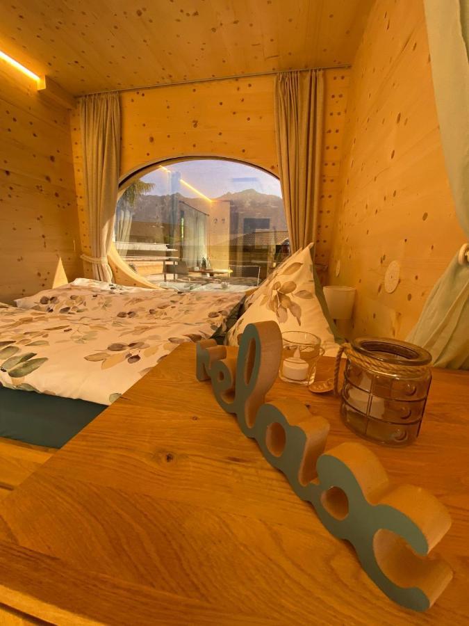 Unique Tiny Eco Lodges With Gorgeous Views To Jungfrau Massiv Interlaken Exterior photo