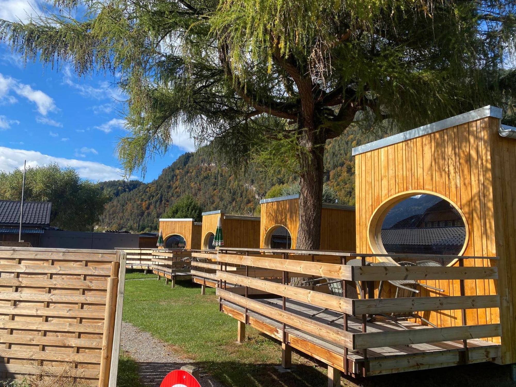 Unique Tiny Eco Lodges With Gorgeous Views To Jungfrau Massiv Interlaken Exterior photo